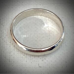 Classic Sterling Silver Band Ring - Simple Smooth Design